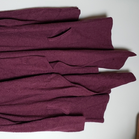 Barefoot dreams waterfall cardigan sweater, red/purple women's size L/XL - Picture 4 of 10